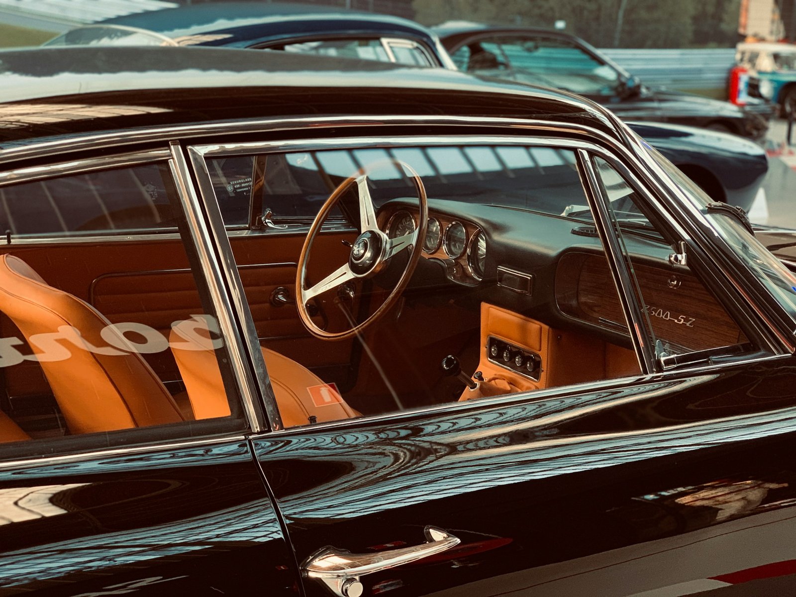 andrei-toader-C6mc8b9H5ks-unsplash